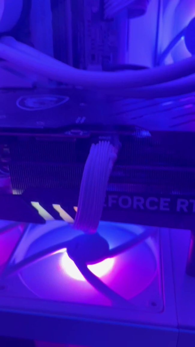 12VHPWR 噩梦未散:游戏主播亲历 RTX 4090 显卡冒烟现场