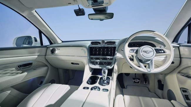 专为女性打造：宾利推出添越“Something Blue”特别版，限量 10 台