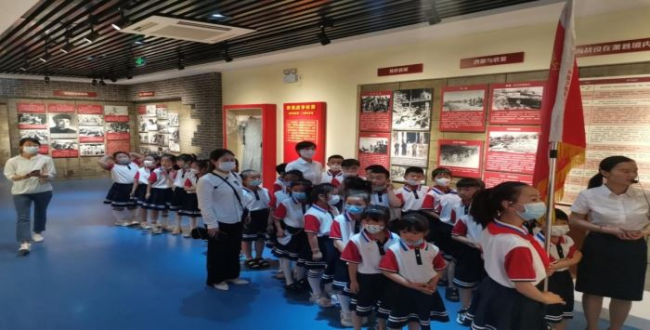 安徽省萧县实验小学举行“喜迎二十大 争做新时代好队员”入队仪式