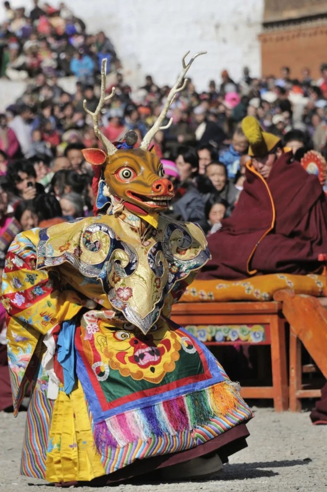 藏历年的藏戏表演