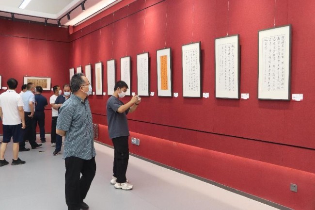 “书写经典”——刘兴华书法展在甘肃美术馆展出