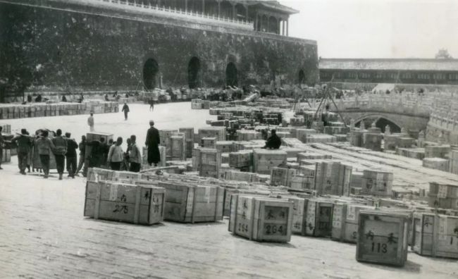 有多少故宫文物被运往中国台湾？
