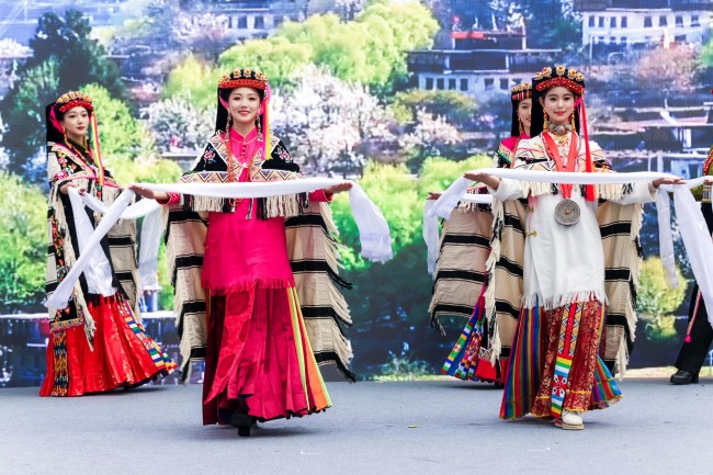 美人谷丹巴2023中国四川嘉绒藏族风情节活动推介会走进蓉城2