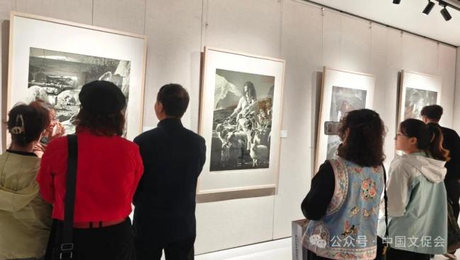 五星出东方“一带一路”国际美术大展巡展在兰州启幕