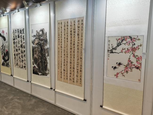 「海峡两岸字画展 」于香港珠海学院恢弘开幕