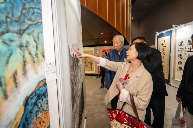 「海峡两岸字画展 」于香港珠海学院恢弘开幕