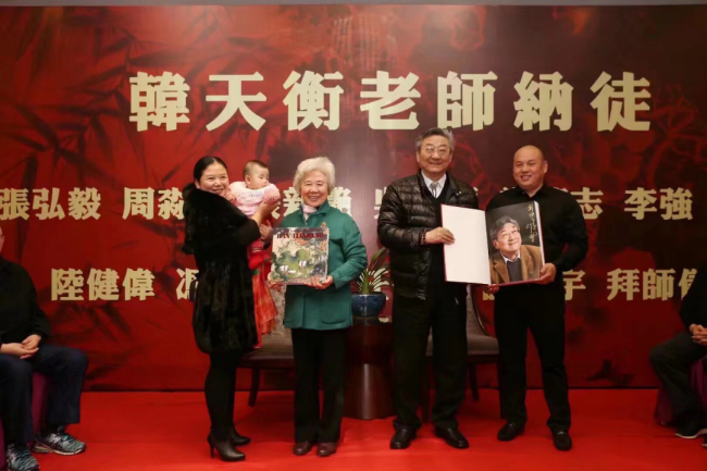 美術師劉俠：筆墨丹青傳藝韻，勾勒書畫新世界！