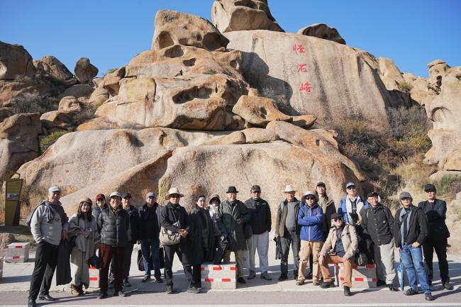 走遍中国——中国文促会美术家写生创作行动走进新疆