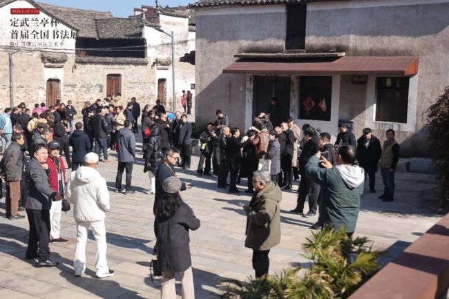 “定武兰亭杯”书道伸开幕背后，藏着中国横店最具学术缱绻的一次身份重构