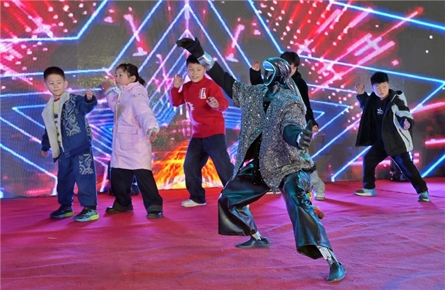 宋韵润临城 文脉耀新春 临城普利塔下过大年文旅盛宴惊艳绽放