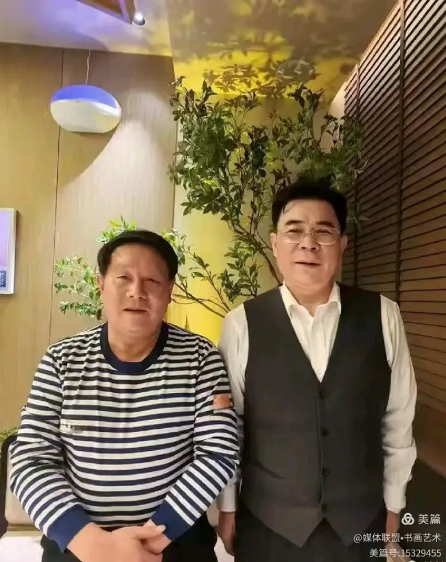 张明刚《我的理发师》与汪曾祺、肖复兴、梁实秋三位名家 同题材散文对比赏析