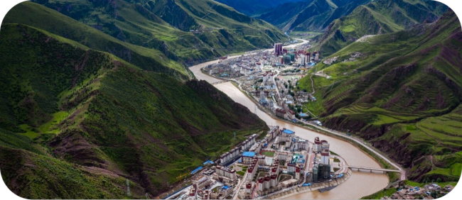 （县城全景）