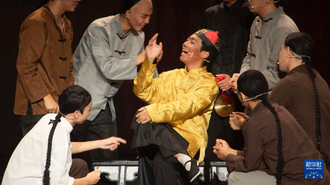 戏剧育人：北京中学生演绎《呐喊》《茶馆》