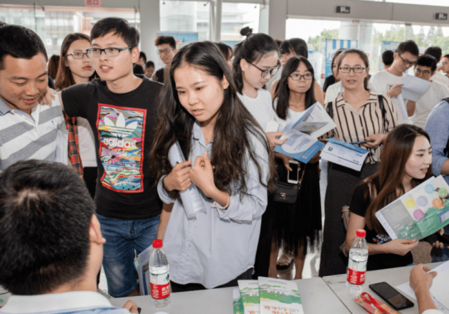 大学生如何快速“晋升”，张雪峰只讲一次