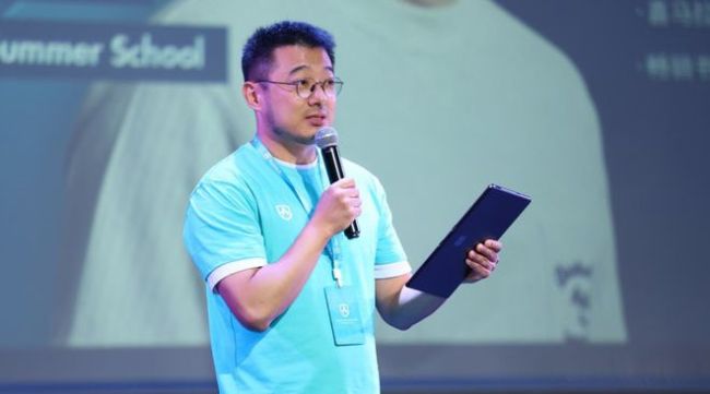 中国留学生退学率高达25%？他们却越挫越勇逆流而上…….