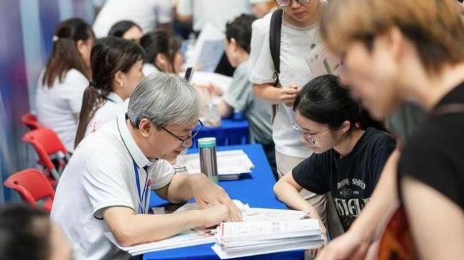 2024年十大天坑专业,无人愿意报考,只能靠调剂招生