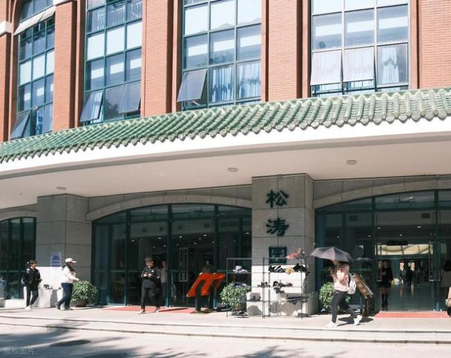 考大学选城市：这10个城市为什么香？