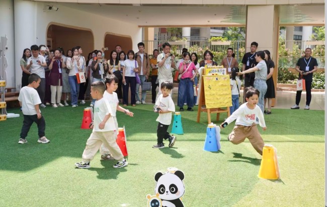 AI赋能教育提质增效 阿尔法蛋亮相第87届中国教育装备展