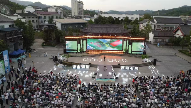 西安音乐学院新时代文艺轻骑兵惠民演出成功举办