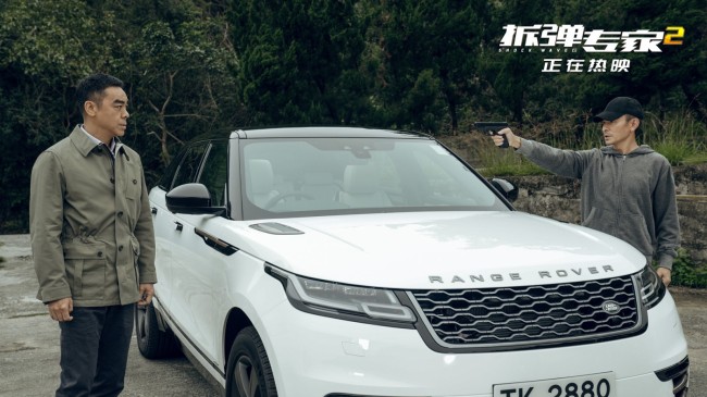 《拆弹专家2》观众：双影帝的对手戏，我还能再刷三遍！