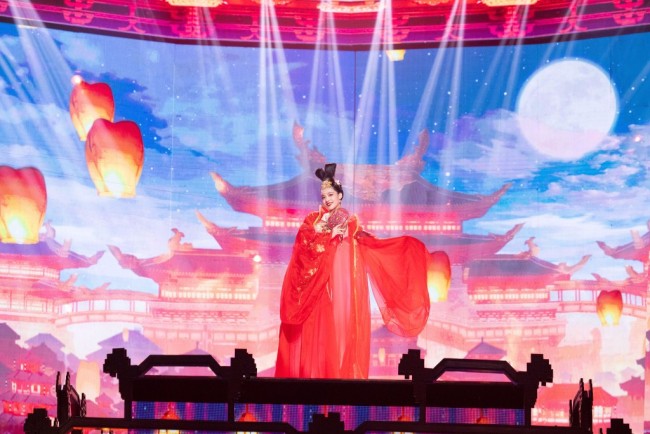 钟楚曦穿古装魅惑无比 身材凹凸有致超撩人