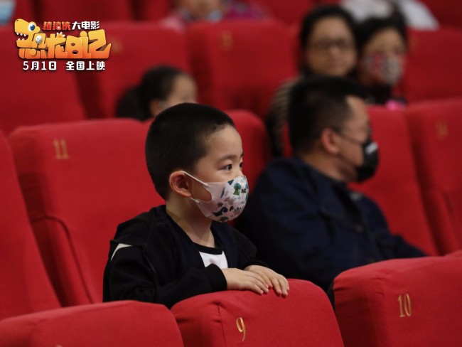 《猪猪侠大电影·恐龙日记》首映礼口碑创系列最佳