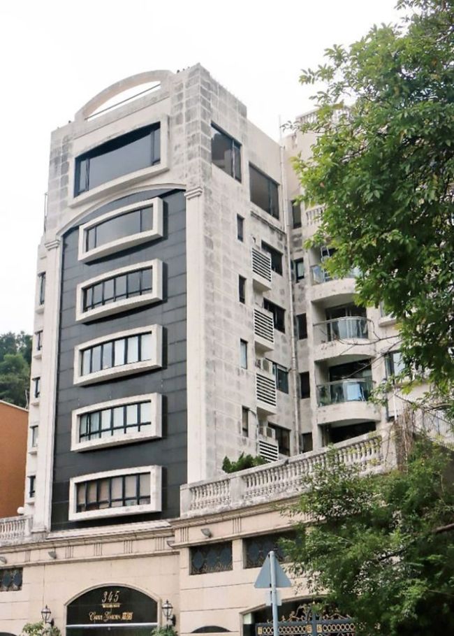 郭富城晒豪宅内景一个沙发40万 老婆却坐经济舱