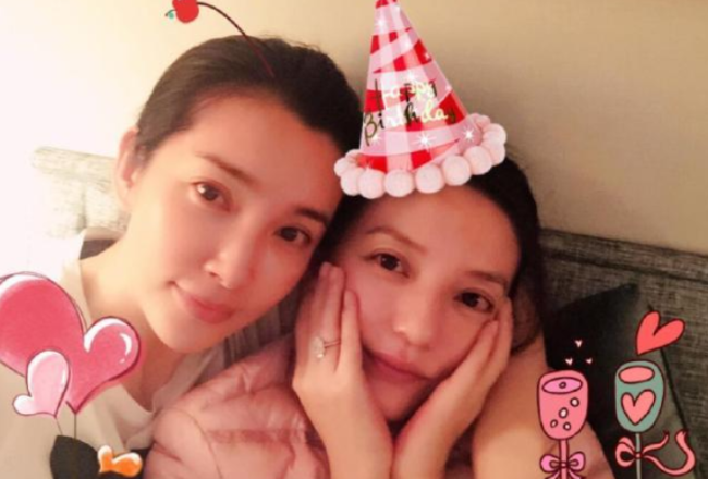 赵薇作品被多平台除名 杨幂李冰冰等删掉与其合影