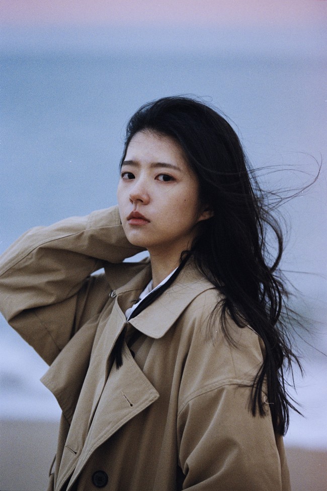 何蓝逗娴熟演技完结新剧蕨草少女的春天吸粉无数