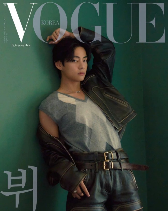 金泰亨韩版VOGUE10月刊封面 帅哥的头发就要五颜六色