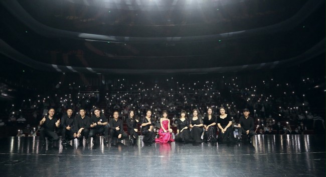 戴韩安妮巡回演唱会席卷二十城 时尚流行唱法为歌迷重塑经典