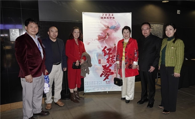 轰动好莱坞!胡玫导演携《红楼梦之金玉良缘》首登美国大银幕