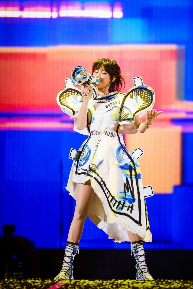 孙燕姿盛邀歌迷一起“唱”演唱会 两天总计超过9万人共赴日落之约 