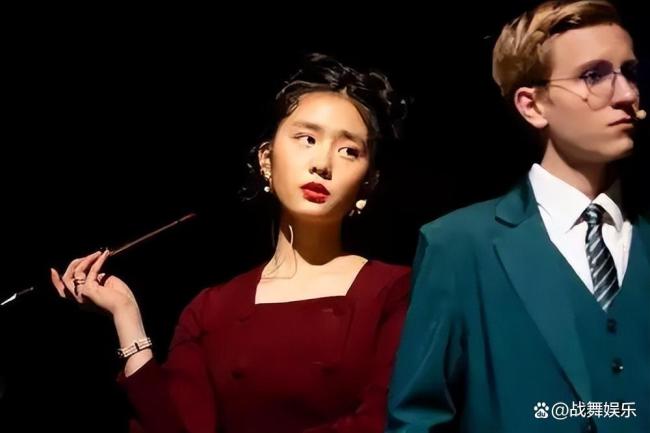 黄多多： 才女标签撞上叛逆人设，黄磊夫妇的算盘打错了？