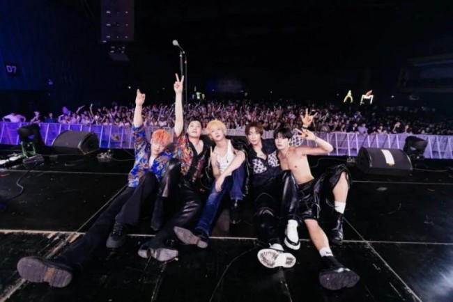 2Z：从模特到摇滚新锐，这支韩国独立乐队如何征服全球？