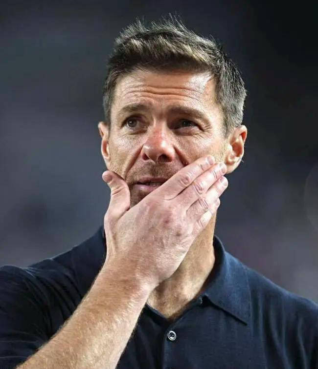 皇马更衣室炸锅,巴西新星怒摔毛巾