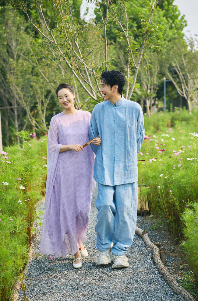 林依轮夫妇七夕献唱《人间好时节(忘忧)》 以四季旋律诠释生活本真