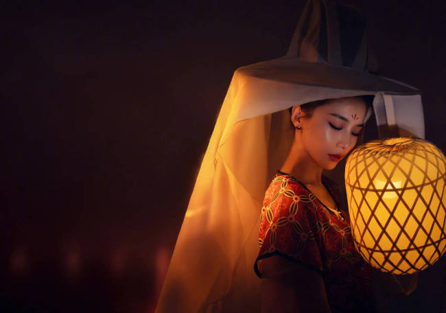 黄圣依穿汉服尽显古韵风采！气质温婉灵动美貌迷人