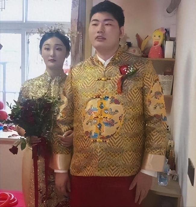 大衣哥朱之文北京住所曝光,让人大跌眼眶!谣言背后的真相
