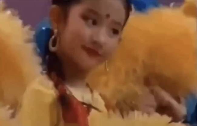 ͯ ɫȹ黨Ц