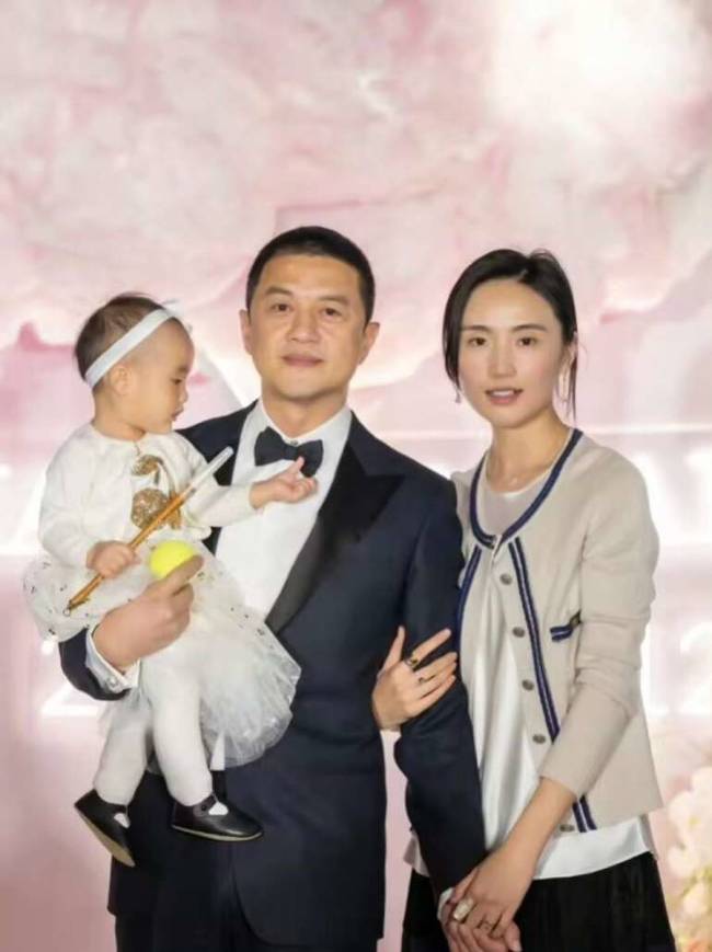 李亚鹏与细君海哈金喜官宣仳离 婚配仅维系三年