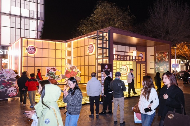 鬼灭之刃,无限城篇首章票房破亿,刷新内地影史纪录,猗窝座再袭引爆观影热潮