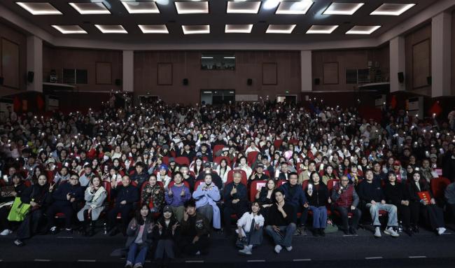 “薪火相传·校园公益行”走进川影 知名校友杨迪重返母校传递光影梦想