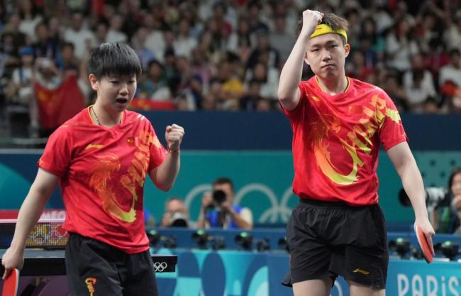 王楚欽孫穎莎超神一球 逆境中的心理博弈