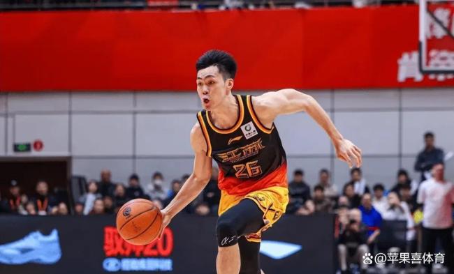婉拒NBA试训，力压国手加冕得分王，他凯旋转机球队大哥 逆袭之路能干CBA