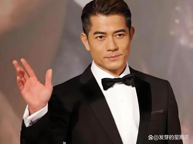 王一博郭富城舞力全开 跨代组合引爆期待