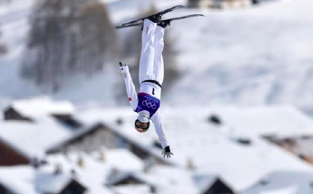 自由式滑雪空中技巧有多难?