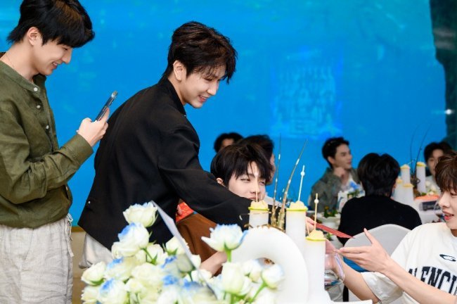 SDMCN 2026启新·红毯荣耀庆功宴在三亚圆满举行