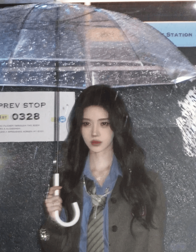 护士张开腿被奷日出白浆