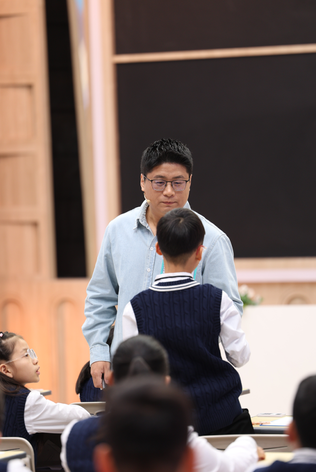 以文传韵以课育人 《超级语文课》深耕传统文化课堂